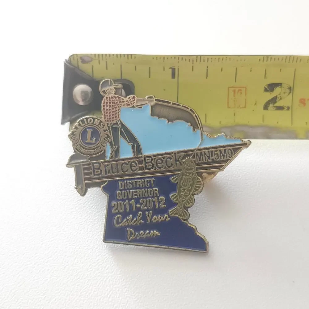 Lions Club Bruce Beck MN5M9 2011-2012 District Governor Fishing Boat Lapel Pin